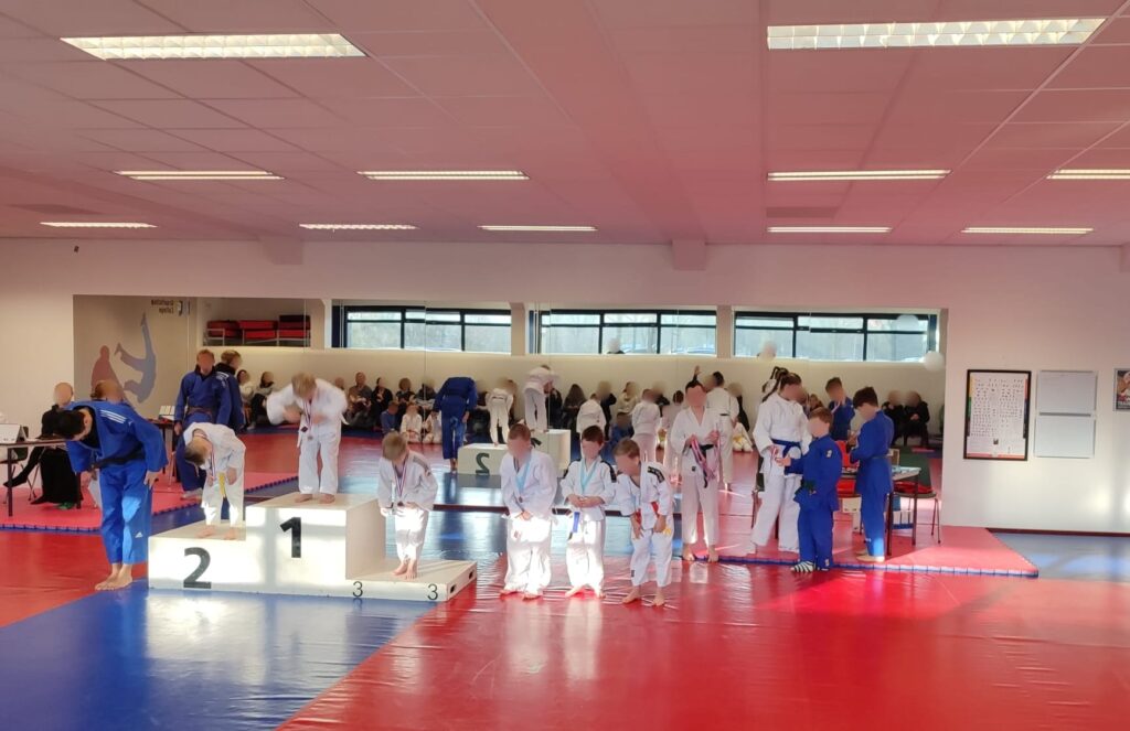 PHOTO-2025-12-16-12-33-59